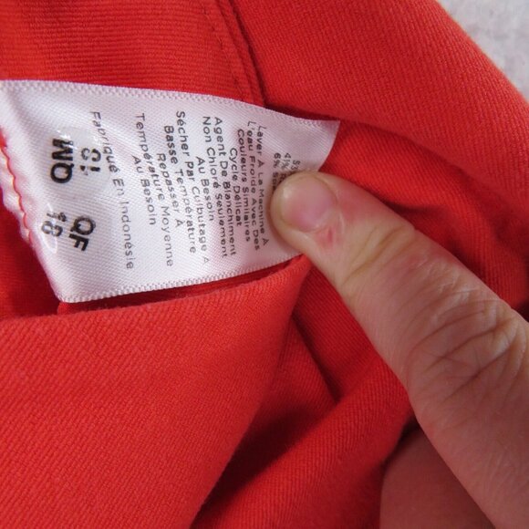 Talbots Pants Womens Size 12 Petite Chatham Crop Red Side Zip Scallop Ankle Hem - Picture 10 of 10